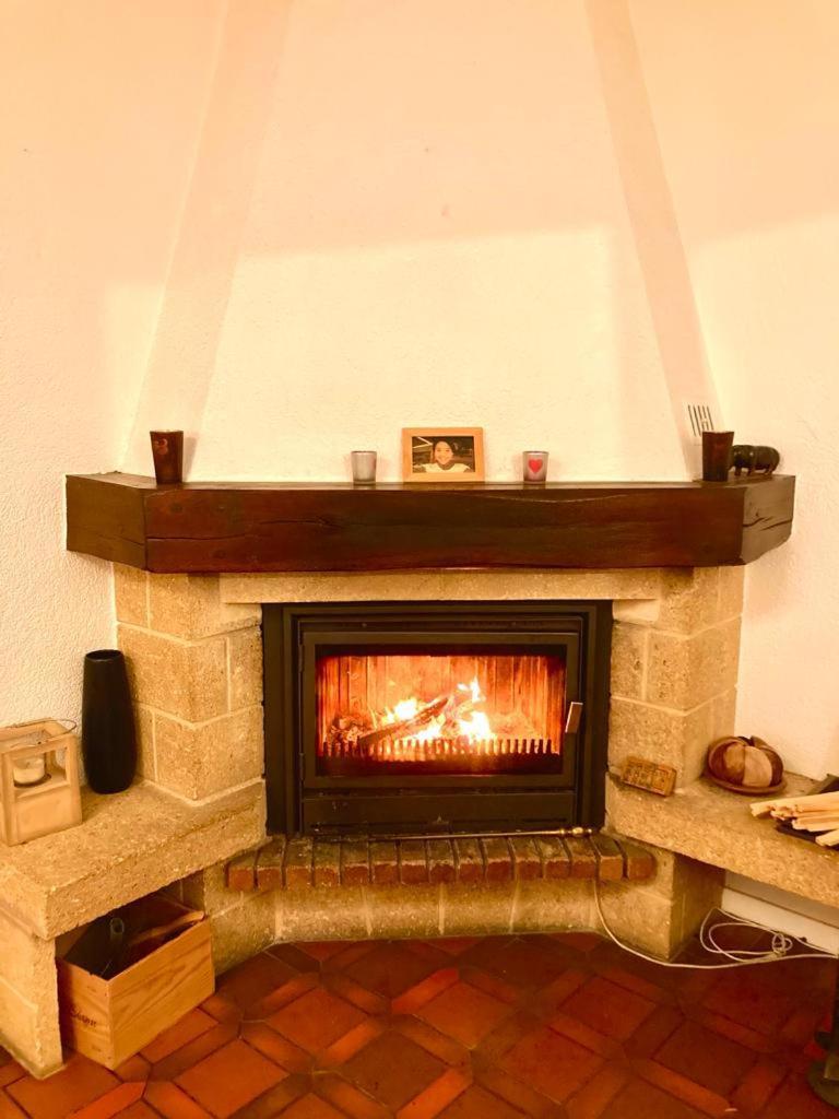 Cheerful Villa With Fireplace, Bath-Tub And Garden Noville Buitenkant foto