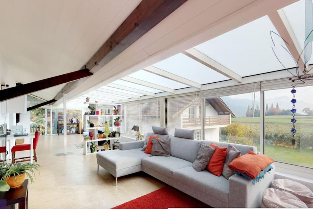 Cheerful Villa With Fireplace, Bath-Tub And Garden Noville Buitenkant foto